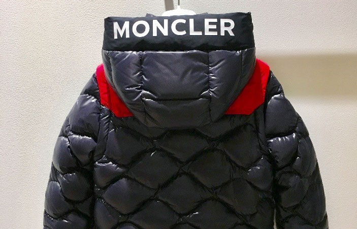 moncler bg